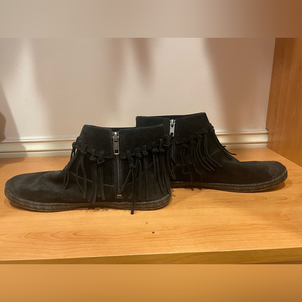 UGG Australia Black Suede Moccasin Booties